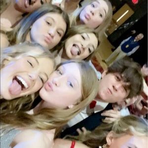 Meet your Posher, Kk